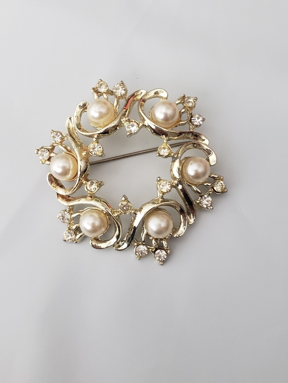 Gold Floral Filigree Brooch - Women's Jewelry